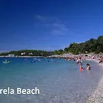 Sara * Pula